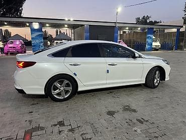 авто в такси: Hyundai Sonata: 2018 г., Седан — 4