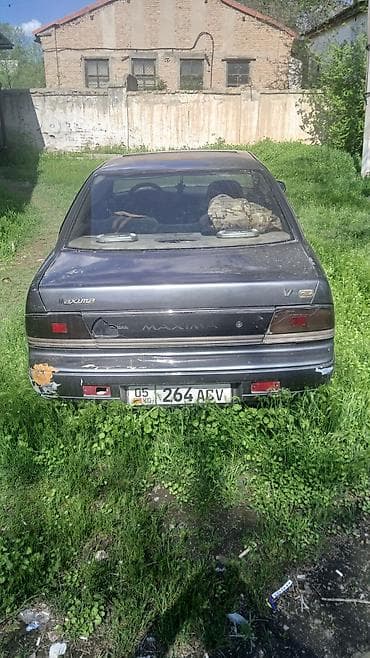 Транспорт: Nissan Maxima: 1991 г., 3 л, Кол менен иштөөчү, Бензин, Седан — 2