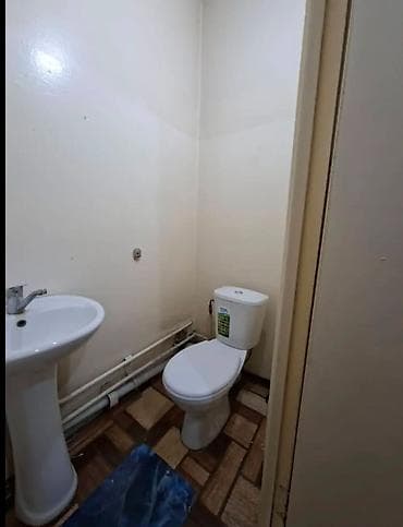 Кыймылсыз мүлк: 3 бөлмө, 75 м², Жал мкр (а.и. Жогорку, Ортоңку, Төмөнкү) 105-серия, 2 кабат, Эски ремонт — 1