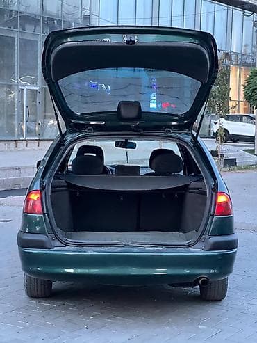 Toyota Avensis: 2001 г., Универсал — 3