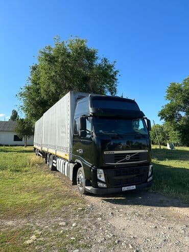 авто зарядное устройство для автомобильного аккумулятора: Прицеп, Volvo, Тентованный, Б/у — 3