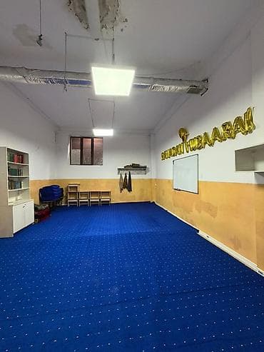 сдаю учебный центр: Кабинет Для курсов 314 м², Цокольный этаж, С оборудованием — 1