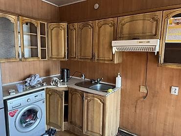 Кухонный гарнитур, цвет - Коричневый, Дерево