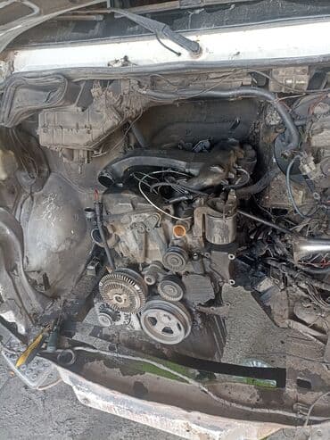 грузавой мерседес: Легкий грузовик, Mercedes-Benz — 2