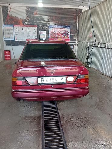 Транспорт: Mercedes-Benz W124: 1991 г., Автомат, Седан — 4
