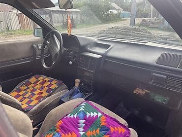 айди 80: Audi 100: 1987 г., 2.3 л, Механика, Седан — 2