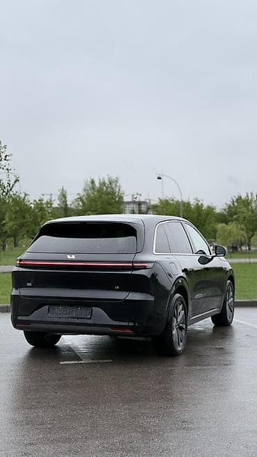 s 221: Lixiang L6: 2025 г., 1.5 л, Автомат, Гибрид, Кроссовер — 2
