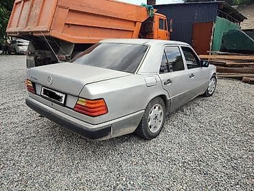 противен: Mercedes-Benz W124: 1993 г., 2.2 л, Механика, Бензин, Седан — 5