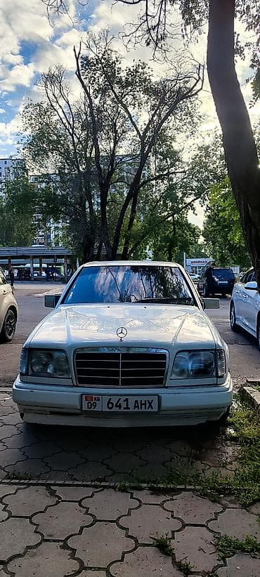 Mercedes-Benz W124: 1994 г., 2 л, Механика, Бензин, Седан at lalafo.kg Mercedes-Benz W124: 1994 г., 2 л, Механика, Бензин, Седан