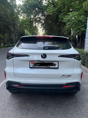 белая chery: Changan X5 Plus: 2026 г., Бензин, Кроссовер — 4