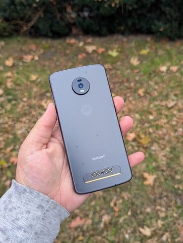 телефоны xiaomi redmi нот 8: Motorola Moto Z4, Б/у, 128 ГБ, цвет - Черный, 1 SIM — 1