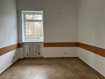 Коммерциялык мүлк: СДАЁТСЯ коммерческое помещение в центре города Адрес: ул. Манаса — 8