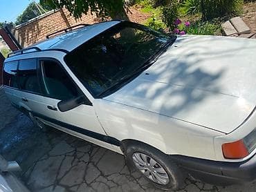 Унаа сатуу: Volkswagen Passat: 1992 г., 1.8 л, Кол менен иштөөчү, Бензин, Универсал — 1
