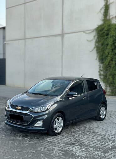 Chevrolet Spark: 2020 г., 1 л, Вариатор, Бензин, Хэтчбэк