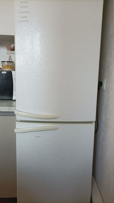 кухонный горнитур бу: Холодильник — 3