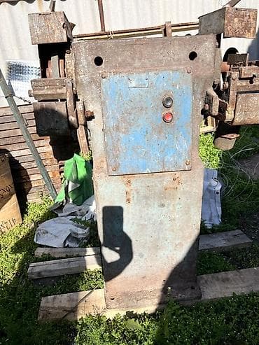 Станок точильно-шлифовальный СССР промышленный - Массивная станина с