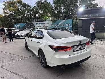 byd e2 2019: Toyota Camry: 2023 г., 2.5 л, Автомат, Бензин, Седан — 2