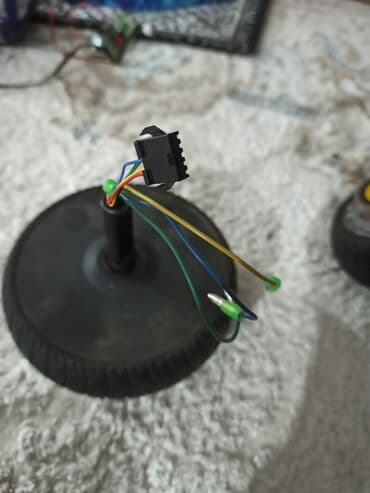 Два мотор колеса от гираскутера 36 вольт, аккумулятора рабочий просто
