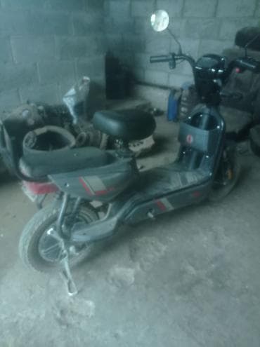 скутер максим: Электроскутер городского типа - Компоновка: шаг‑тру (низкая рама) — 3