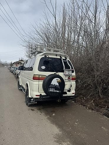 цена квадроцикл: Mitsubishi Delica: 2002 г., 3 л, Автомат, Газ, Минивэн — 4