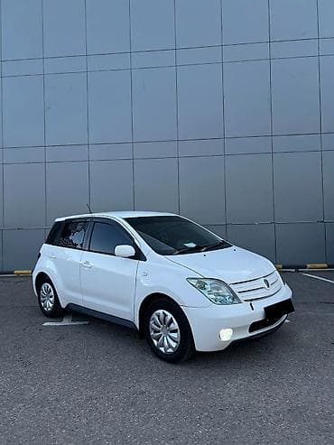 Toyota: Toyota Ist: 2003 г., 1.3 л, Автомат, Бензин, Хэтчбэк — 2