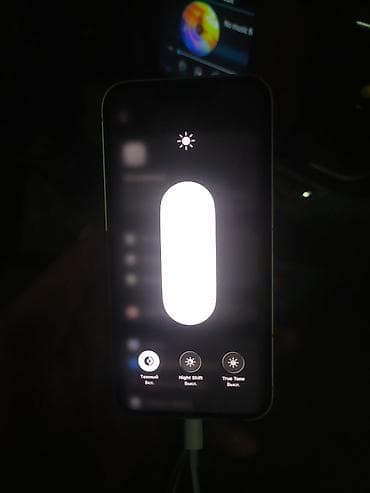 IPhone 13, 128 ГБ, Старлайт, Кабель