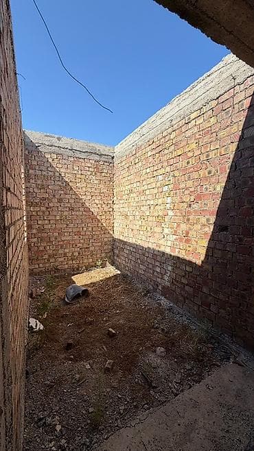 Недвижимость: 🏠Срочно продаётся дом Район ак ордо 2 🧱Материал стен полтора кирпича — 6