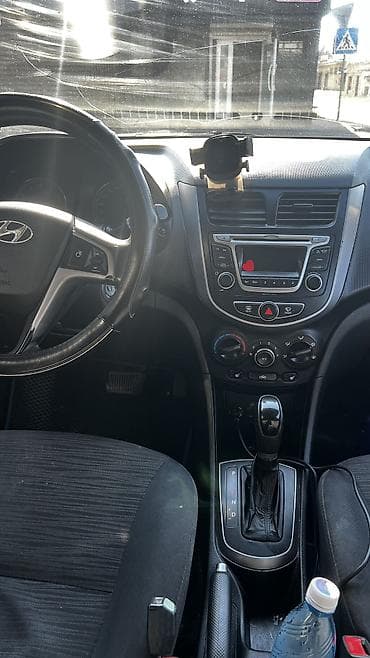 солорис: Hyundai Solaris: 2015 г., 1.6 л, Автомат, Газ, Седан — 9