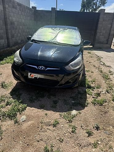 трактор беларус 82 1: Hyundai Solaris: 2013 г., 1.6 л, Автомат, Бензин, Седан — 2
