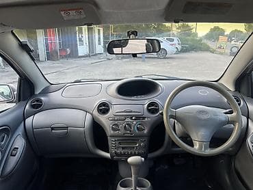 мотор на степвагон: Toyota Vitz: 1999 г., 1.3 л, Автомат, Бензин, Хетчбек — 8