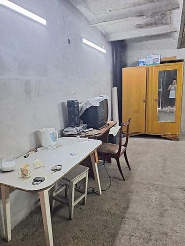 Гаражи: Продается гараж в квартале Западный — 9