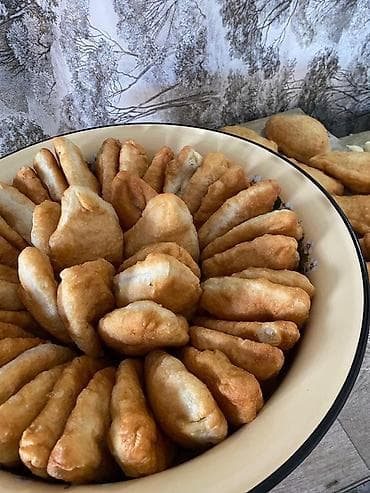 Домашние жареные пирожки и сосиски в тесте - Начинка: классические