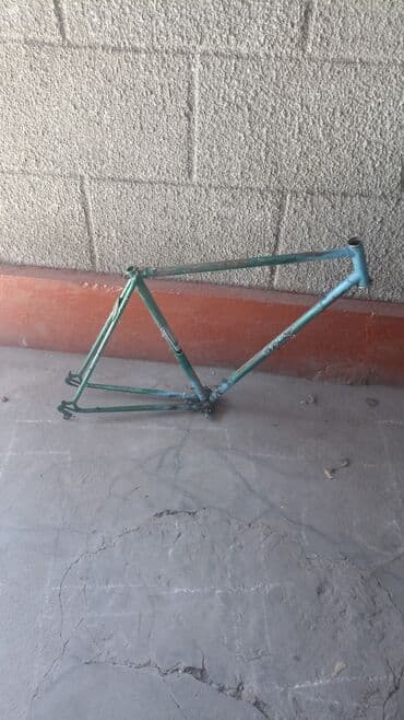 Рама шоссейного велосипеда at lalafo.kg Рама шоссейного велосипеда