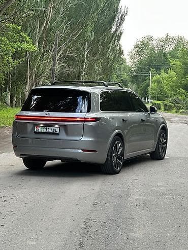 audi 2 3: Lixiang L9: 2023 г., 1.5 л, Автомат, Электромобиль, Кроссовер — 10