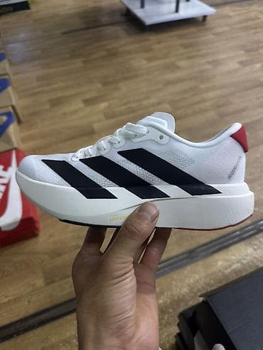 бишкек одежда оптом: Эркектердин кроссовкасы, 40, 41, 42, Adidas, Жаңы, түсү - Ак, Акылуу жеткирүү — 1