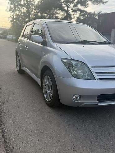 Продажа авто: Toyota Ist: 2003 г., 1.5 л, Автомат, Бензин, Хэтчбэк — 3