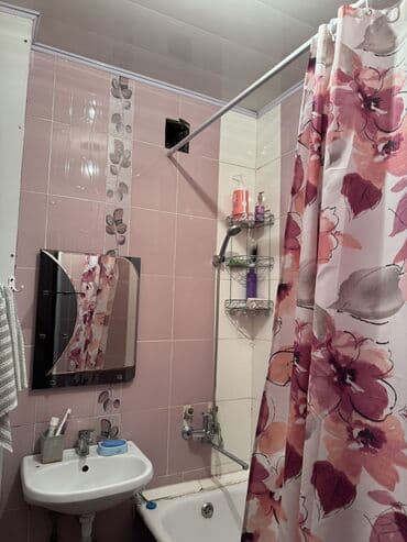 без хозяина квартиры бишкеке: 2 комнаты, 45 м², С мебелью — 9