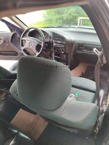 lexus nx: BMW 3 series: 1993 г., Седан — 8