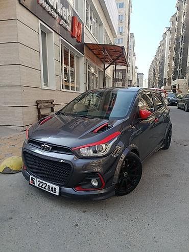 Chevrolet Spark: 2016 г., 1 л, Автомат, Бензин, Хэтчбэк