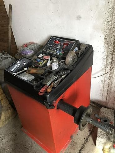 кромычный станок: Комплект оборудования для шиномонтажа Состав: - Шиномонтажный станок — 2