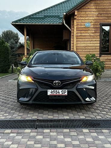 Toyota Camry: 2020 г., 2.5 л, Автомат, Бензин, Седан