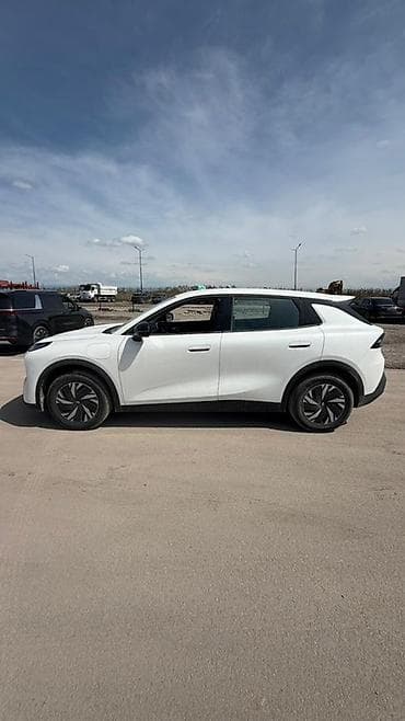 leapmotor b10: Changan Qiyuan Q05: 2026 г., 0.1 л, Автомат, Электромобиль, Универсал — 3
