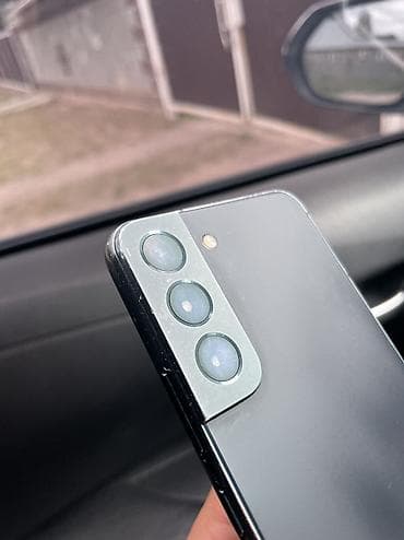 tab s 8: Samsung Galaxy S22 — 2