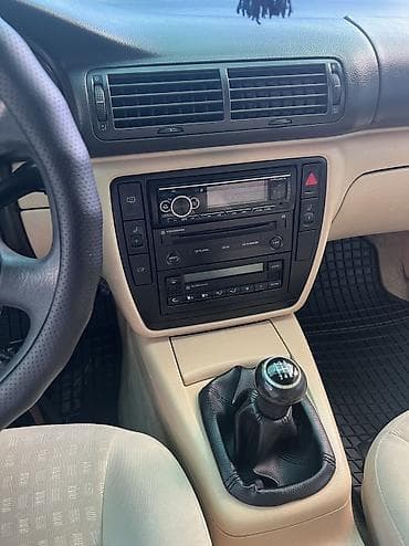 transporter multivan: Volkswagen Passat: 2002 г., 1.6 л, Механика, Бензин, Седан — 6