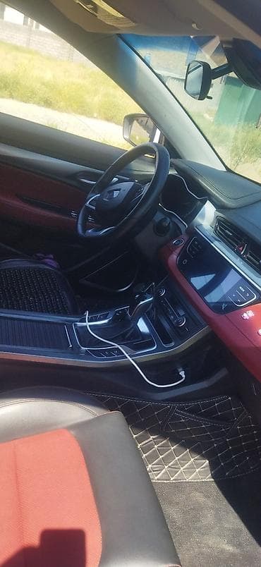 Geely Emgrand S: 2019 г., 1.5 л, Автомат, Бензин, Кроссовер — 5