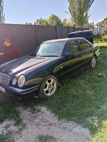 авто компании: Mercedes-Benz 220: 1993 г., 2 л, Механика, Седан — 1