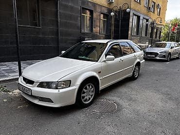 Honda Accord: 2002 г., 2.3 л, Автомат, Бензин, Универсал at lalafo.kg Honda Accord: 2002 г., 2.3 л, Автомат, Бензин, Универсал