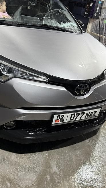 ланкрузер 300: Toyota C-HR: 2018 г., 2 л, Автомат, Бензин, Кроссовер — 6