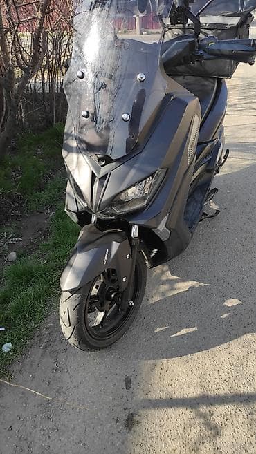 бука мото: Макси-скутер Yamaha, 180 куб. см, Бензин, Б/у — 4