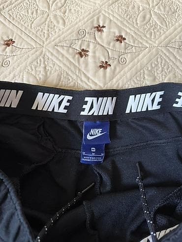 Футболки: Спортивный костюм Nike Av-15, размер M, подойдет на S, в хорошем — 9